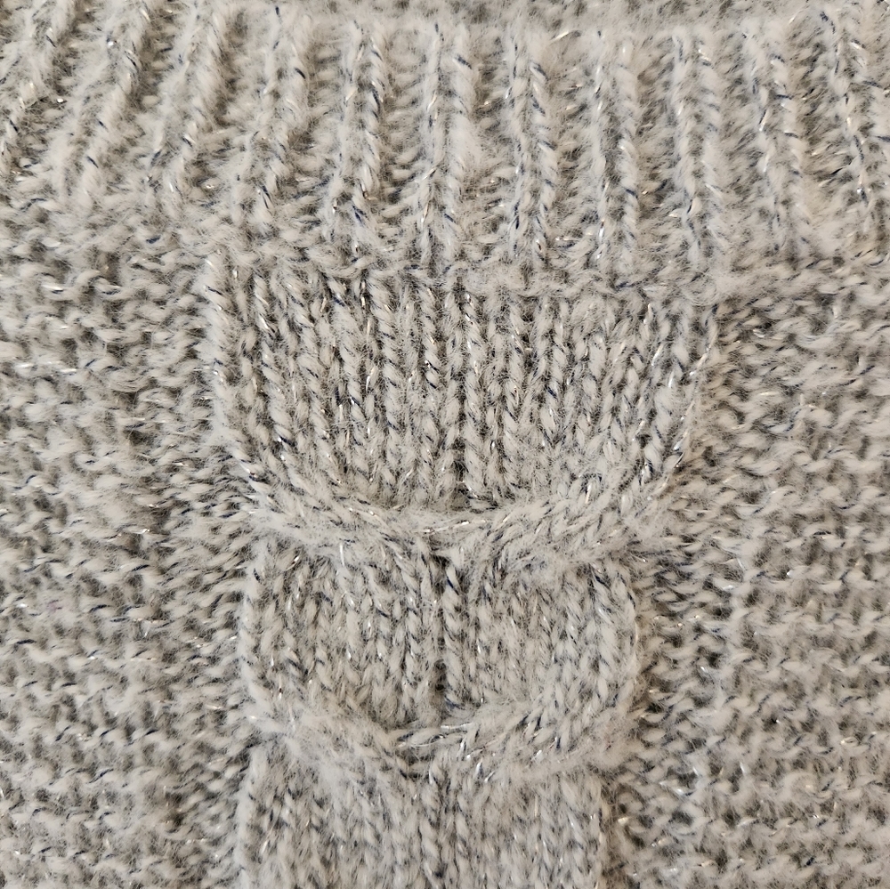 💥SALE💥Sonoma, Large, Womens Light Gray with Silver Metallic Thread Sweater - Picture 6 of 6